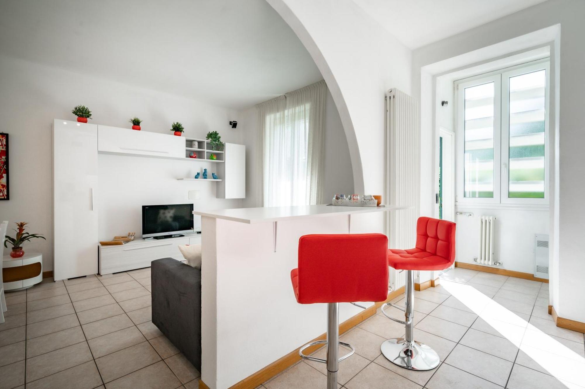 Dolce Teresa Apartment Манделло-дель-Ларио Экстерьер фото