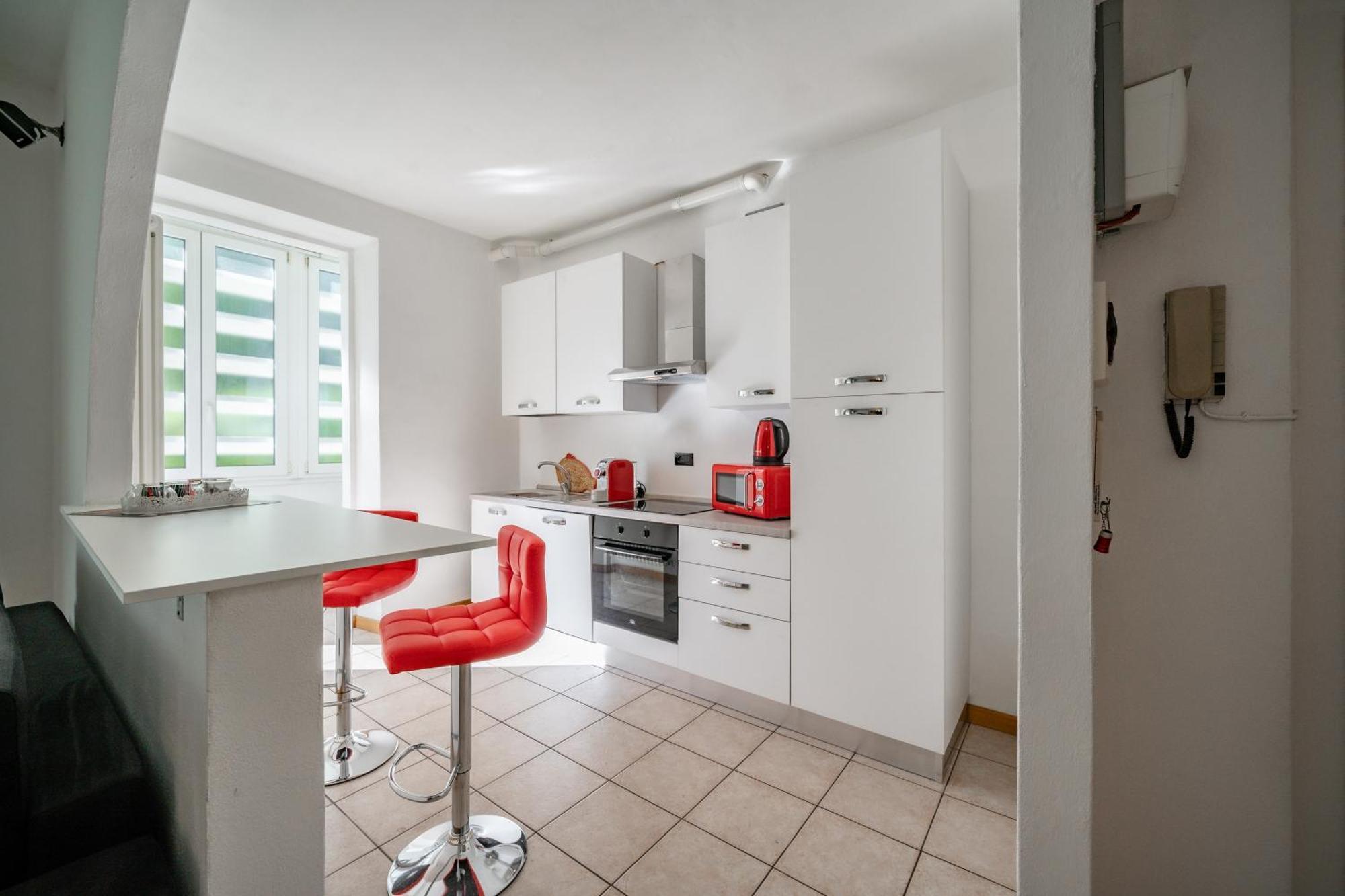 Dolce Teresa Apartment Манделло-дель-Ларио Экстерьер фото