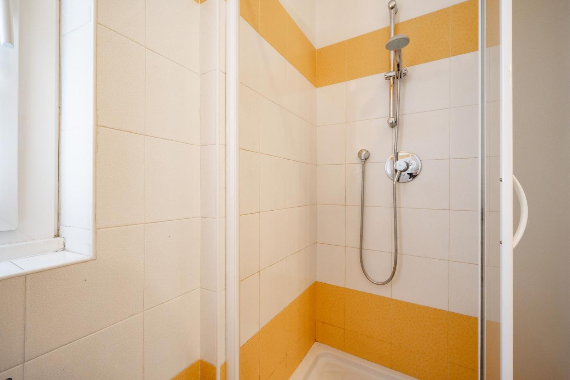 Dolce Teresa Apartment Манделло-дель-Ларио Экстерьер фото